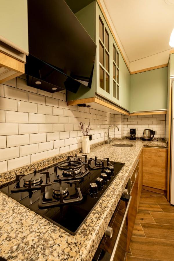 Spacious And Comfy 2Br In The Heart Of Cihangir Apartman Isztambul Kültér fotó