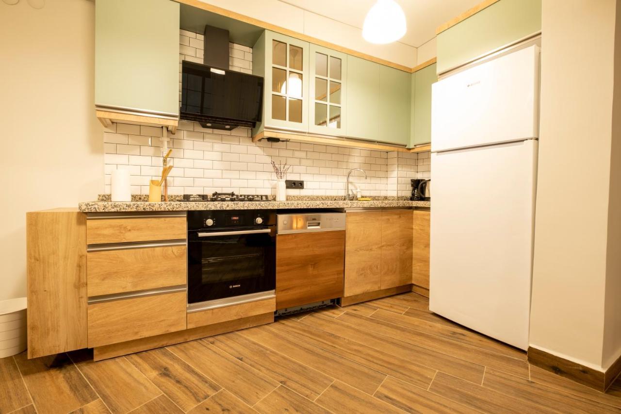 Spacious And Comfy 2Br In The Heart Of Cihangir Apartman Isztambul Kültér fotó